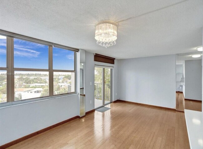 Building Photo - 11930 N Bayshore Dr