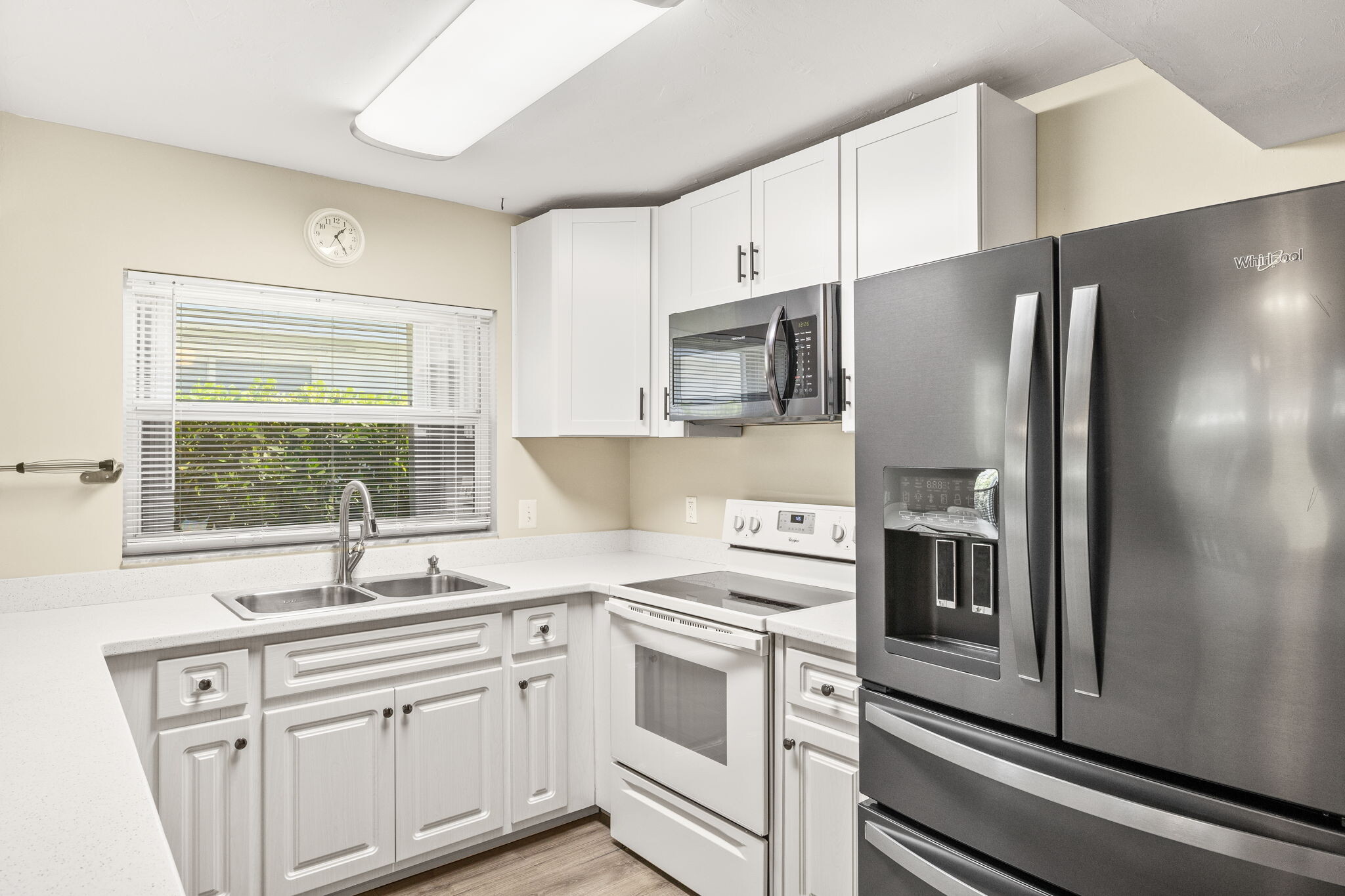 Kitchen - 695 104th Ave N