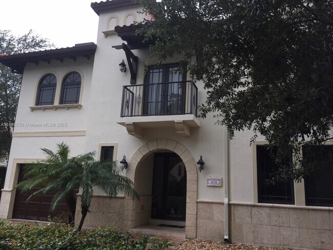 Primary Photo - 404 Zamora Ave