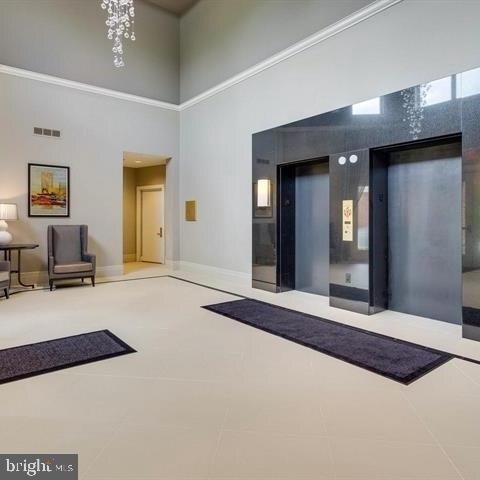 Building Photo - 1625 International Dr