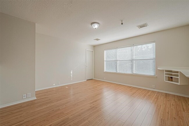 Building Photo - 6835 Brighton Hill Ln