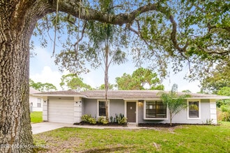 Building Photo - 1223 Waffle St SE