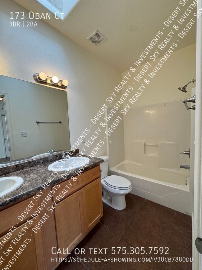 Building Photo - 173 Oban Ct