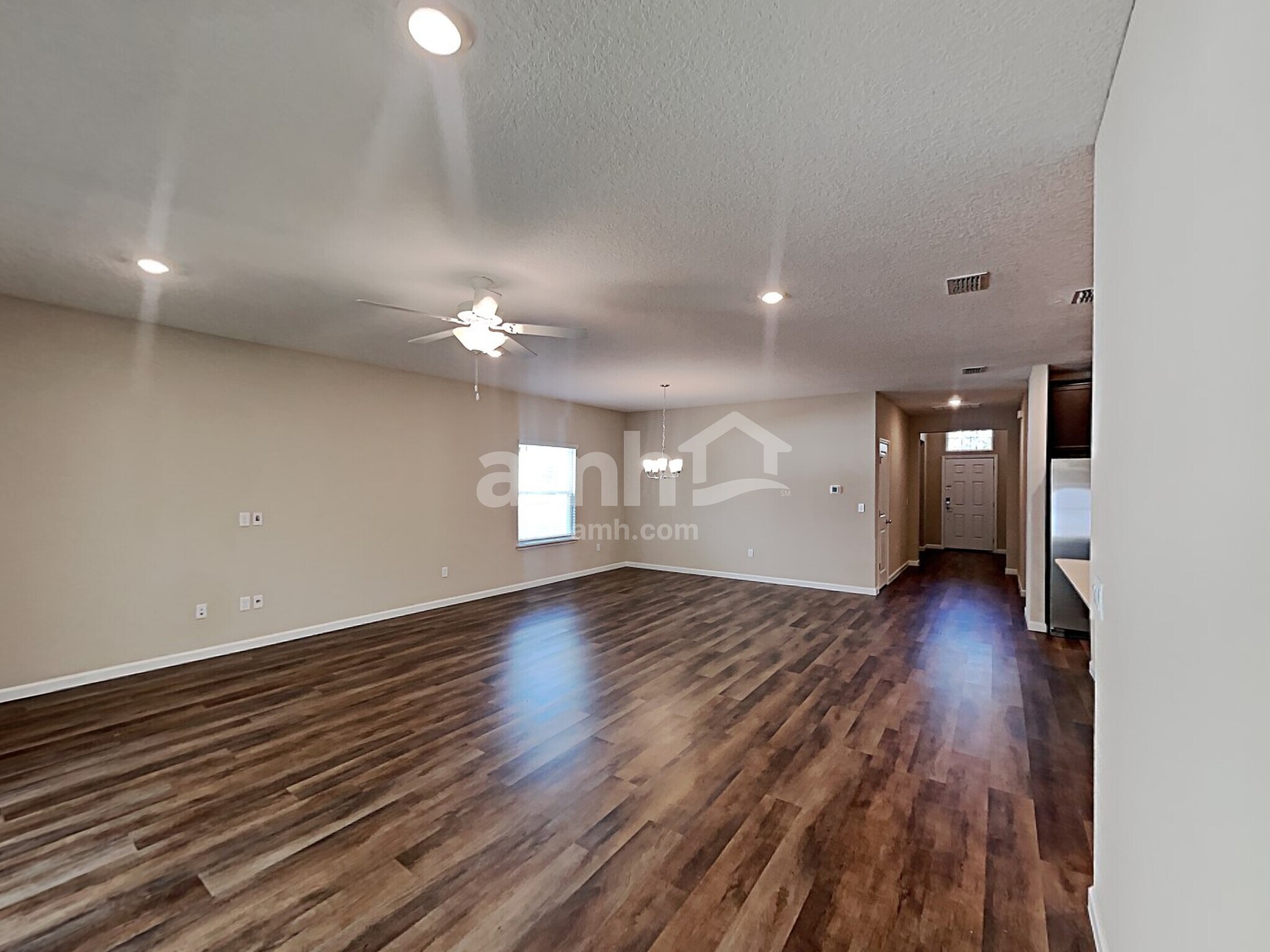 Building Photo - 244 Hemlock Pt