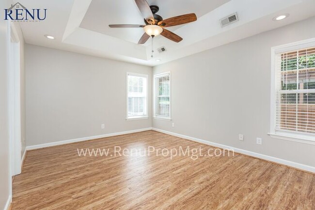 Building Photo - AVAILABLE NOW!! MOVE-IN SPECIAL!: 50% OFF ...
