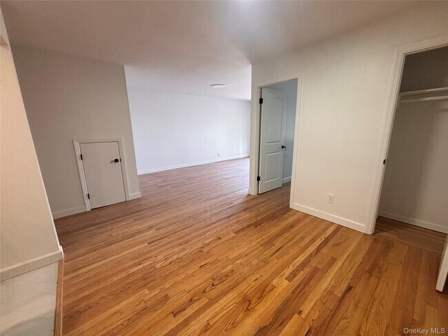 Building Photo - 71-34 Kissena Blvd