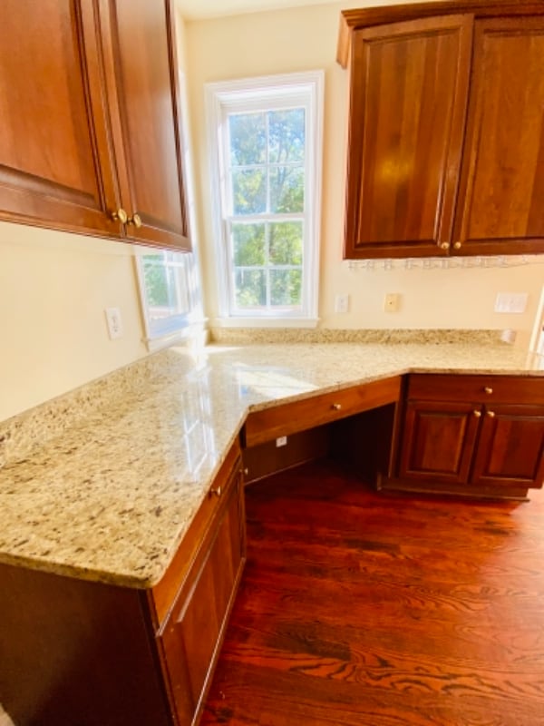 Building Photo - 835 River Trace Ct