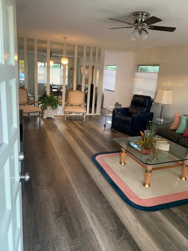 Building Photo - 2292 Costa Rican Dr