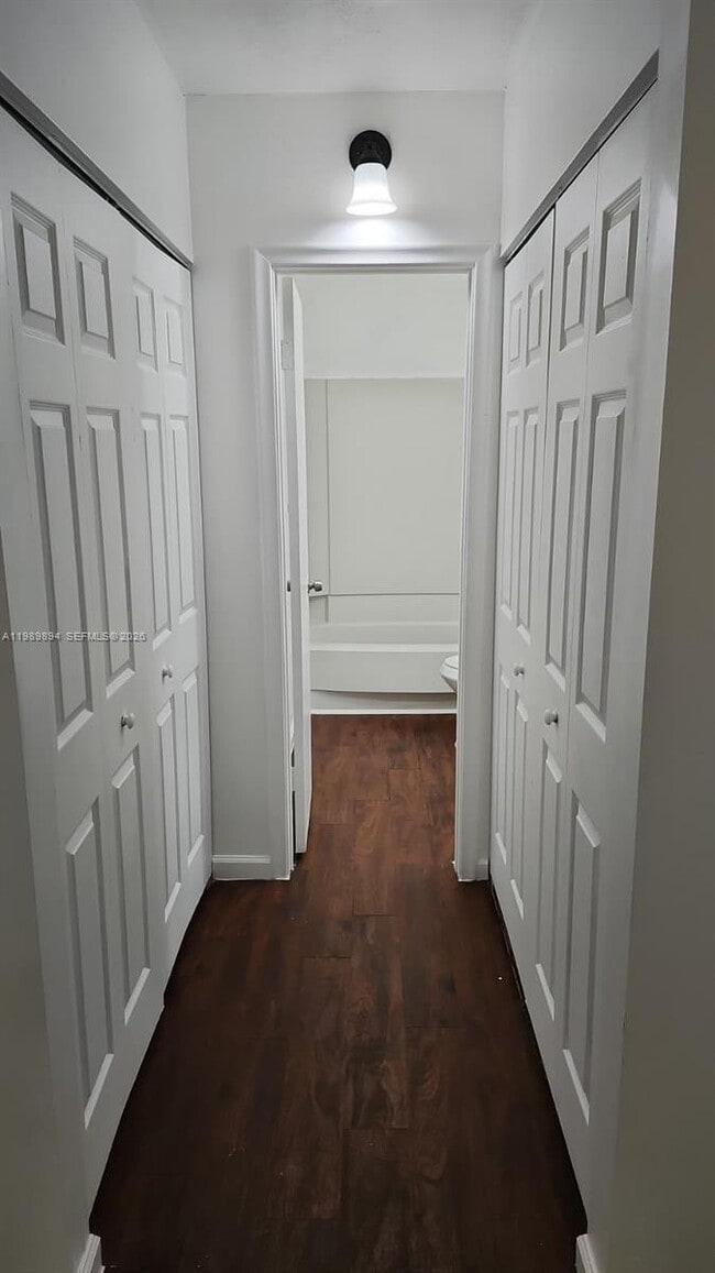 Building Photo - 2401 Riverside Dr