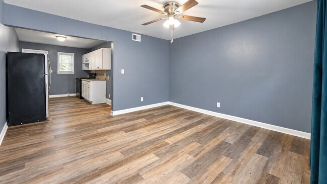 Building Photo - 564 Evergreen Terrace