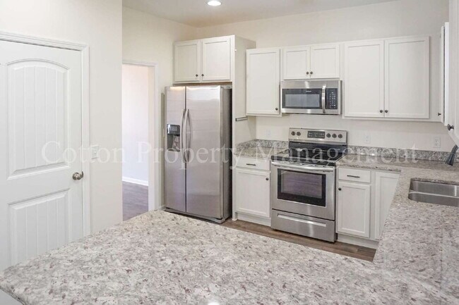 Building Photo - 9343 Cassadine Ct