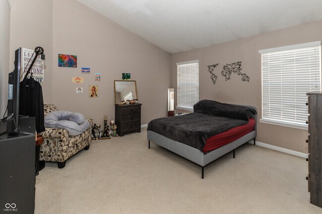 Building Photo - 420 Beverly Ct