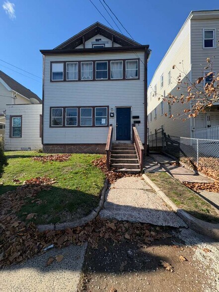 Building Photo - 276 Clinton Ave