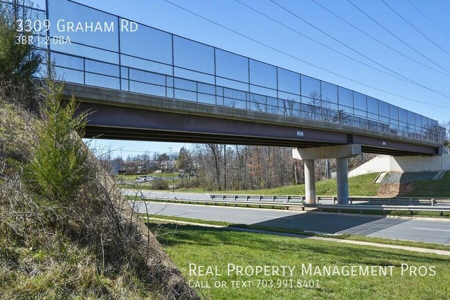 Building Photo - 3309 Graham Rd
