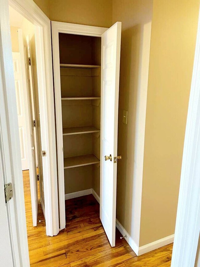 Building Photo - 74-22 Rockaway Blvd