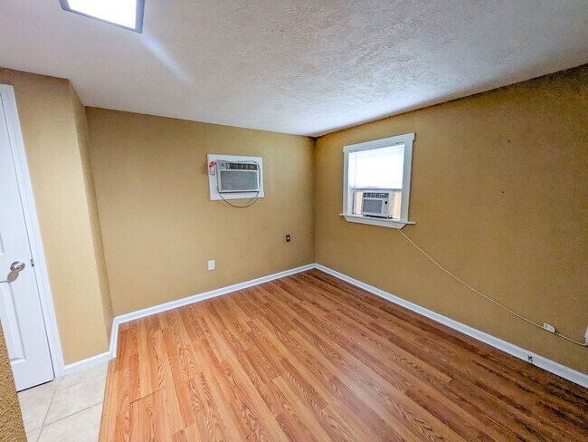 Building Photo - 2619 Second Ave, Groves, TX 77619