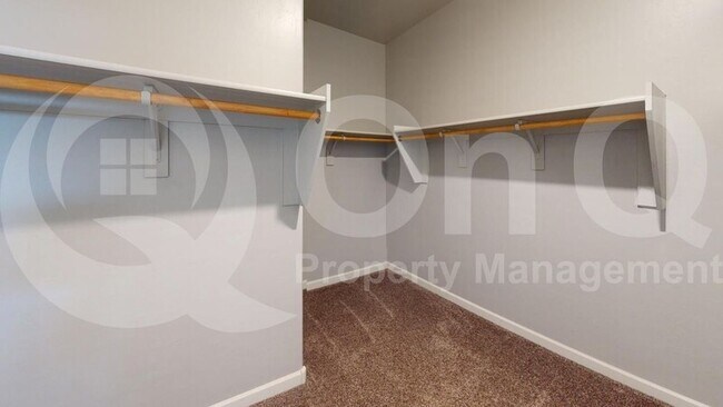 Building Photo - 1105 W Still Meadows Ln