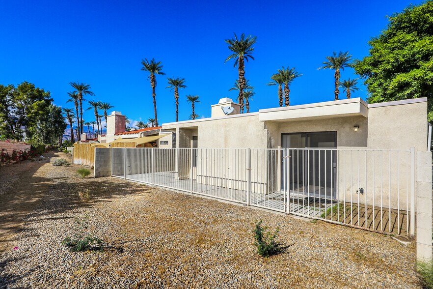 Building Photo - 74239 Santa Rosa Cir