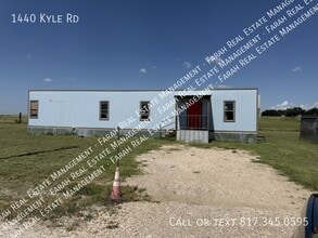 Building Photo - 1440 Kyle Rd