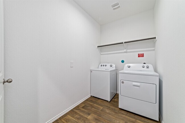 Building Photo - 5127 Radiant Dawn Dr