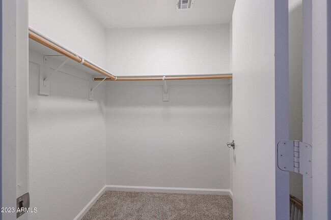 Building Photo - 16033 N 25th St