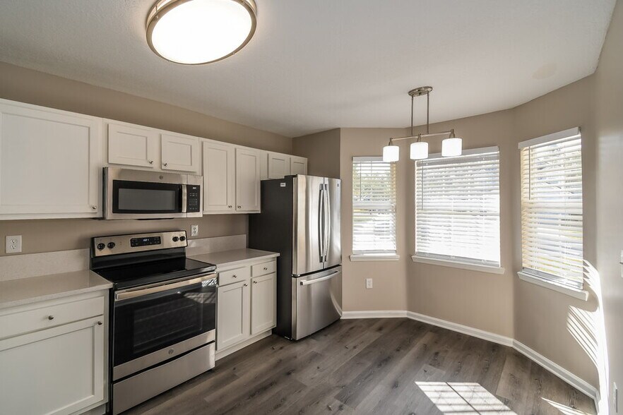 Building Photo - 6322 Morse Oaks Cir