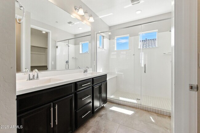 Building Photo - 1935 S Follett Way