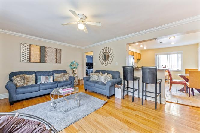 Living Room - 427 S Euclid Ave