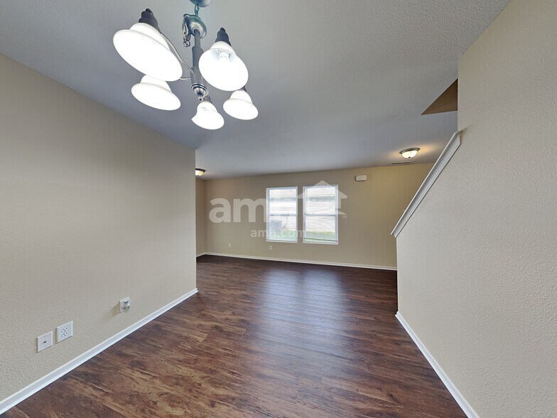 Building Photo - 8349 Sansa St