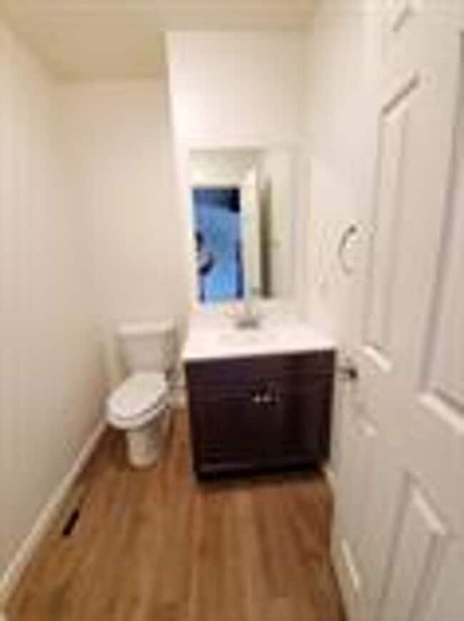 Building Photo - 2141 28th Ave Ct