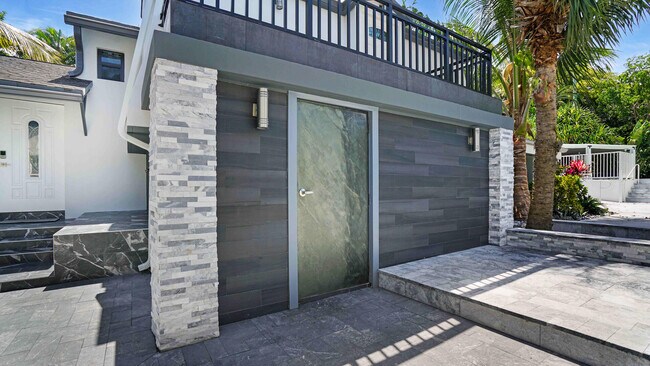Building Photo - 2249 Lazy Ln