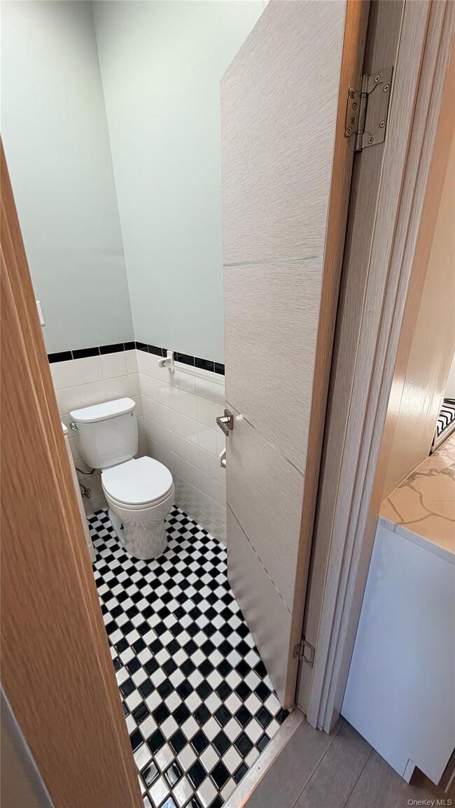 Building Photo - 97-16 Metropolitan Ave