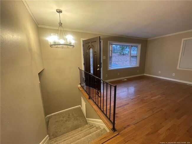 Building Photo - 1025 N Hill Rd