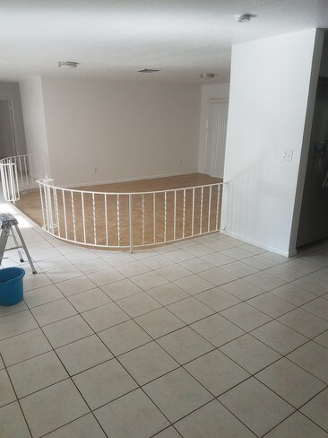 Building Photo - 481 SW 58th Ave
