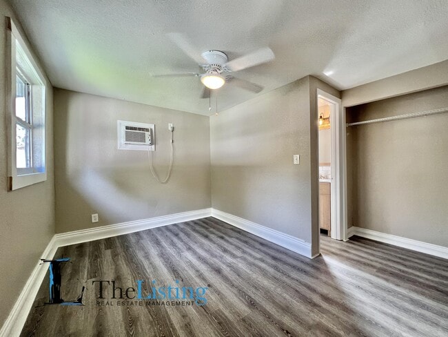 Building Photo - 3105 W Spruce St