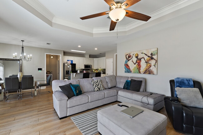 Building Photo - 2508 Rue Beaux Chenes Central