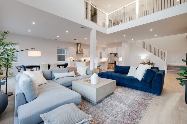 Building Photo - Luxury 4 Bedroom Home in Gated El Dorado Hills Community!