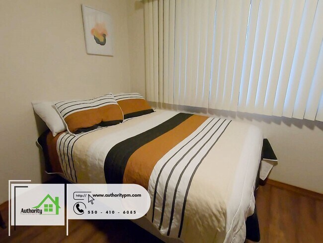 Building Photo - 10560 Old Oregon Trl