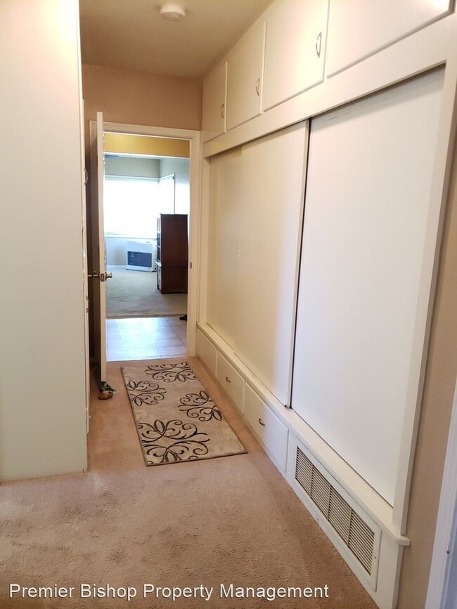 Building Photo - 3 br, 2 bath House - 2750 Highland