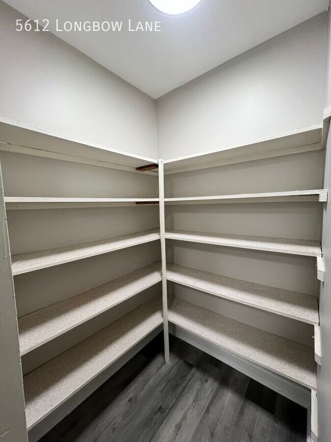 Building Photo - 5612 Longbow Ln