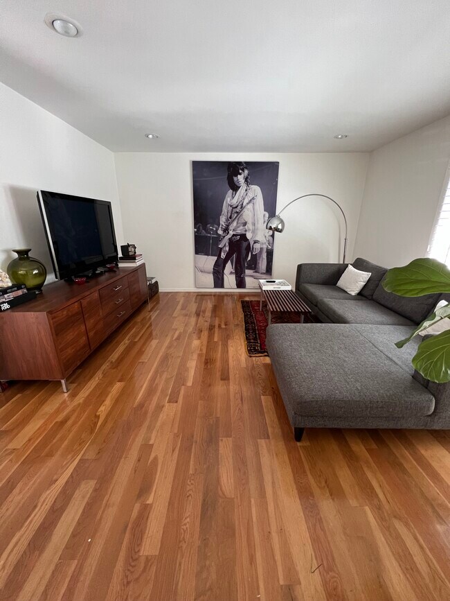 LIVING ROOM - 8101 Gould Ave
