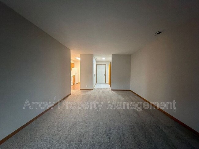 Building Photo - 1660 Swanson Dr