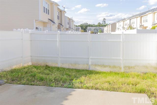 Building Photo - NE Raleigh Townhome For Rent