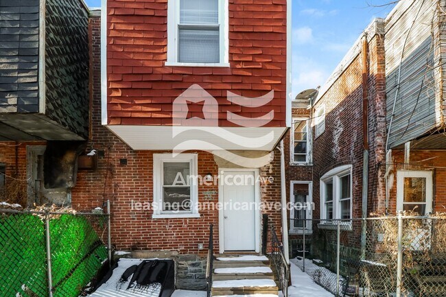 Building Photo - 4935 N Franklin St