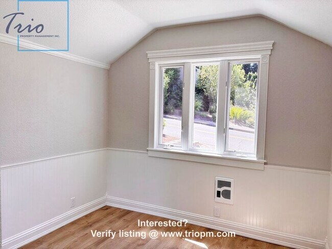 Building Photo - 2693 Chula Vista Dr