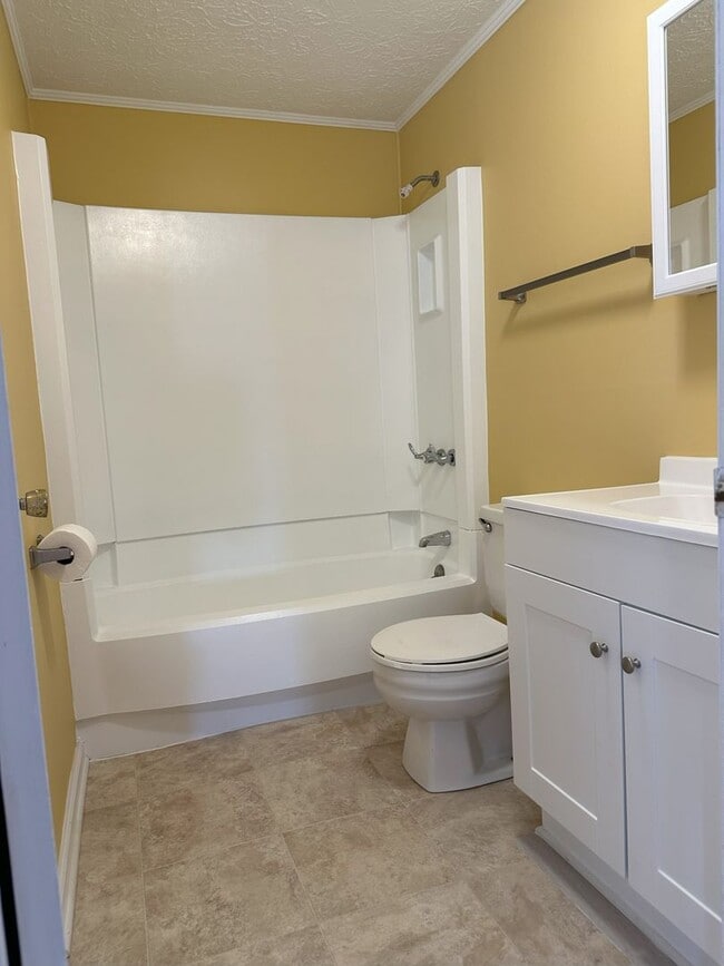 Building Photo - 7432 Slanesville Pike