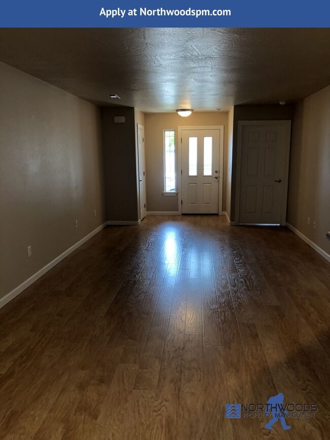 Building Photo - ***$200.00 OFF FIRST MONTHS RENT***Located...