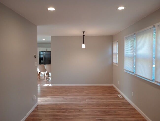 Building Photo - 3 Bedroom, 3 Bath Single Family Home for Rent