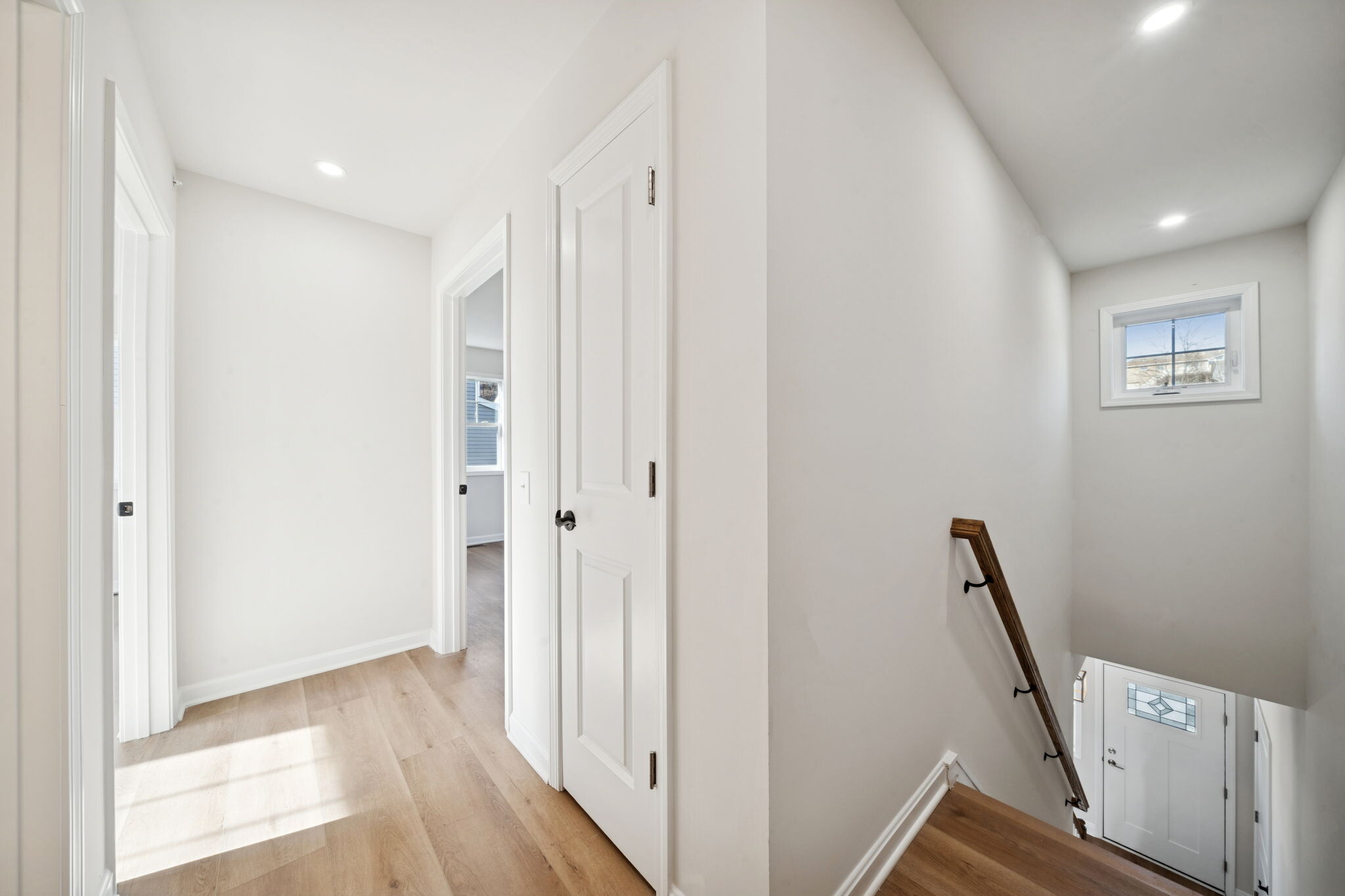 Building Photo - 2215 Lebanon Dr