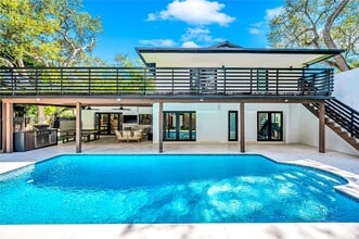 Building Photo - 11340 SW 74th Ct